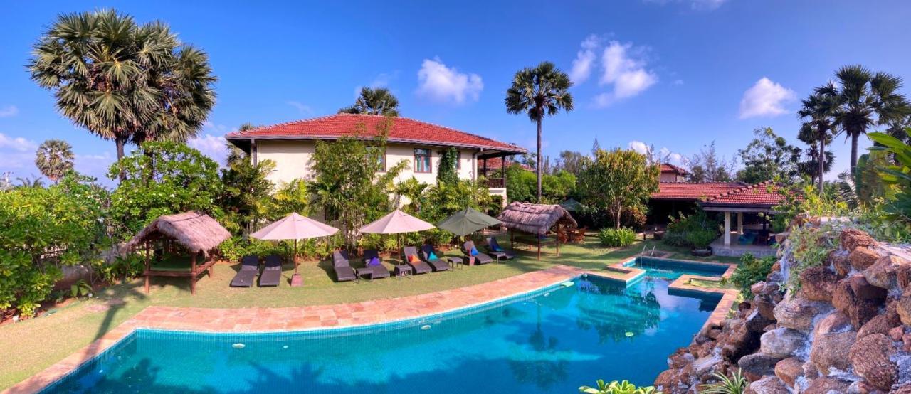 Dream Garden Hotel อารูกัมเบย์ ภายนอก รูปภาพ